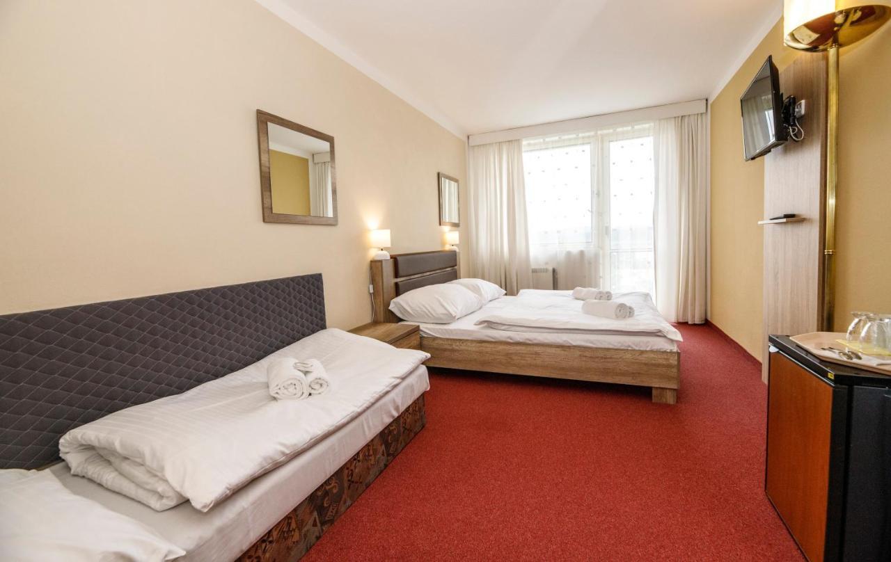 Panorama Orlik Hotell Klucenice Eksteriør bilde
