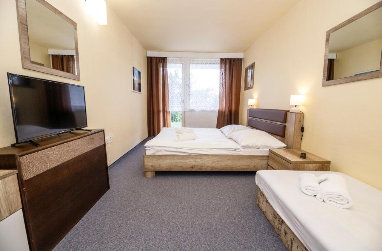 Panorama Orlik Hotell Klucenice Eksteriør bilde