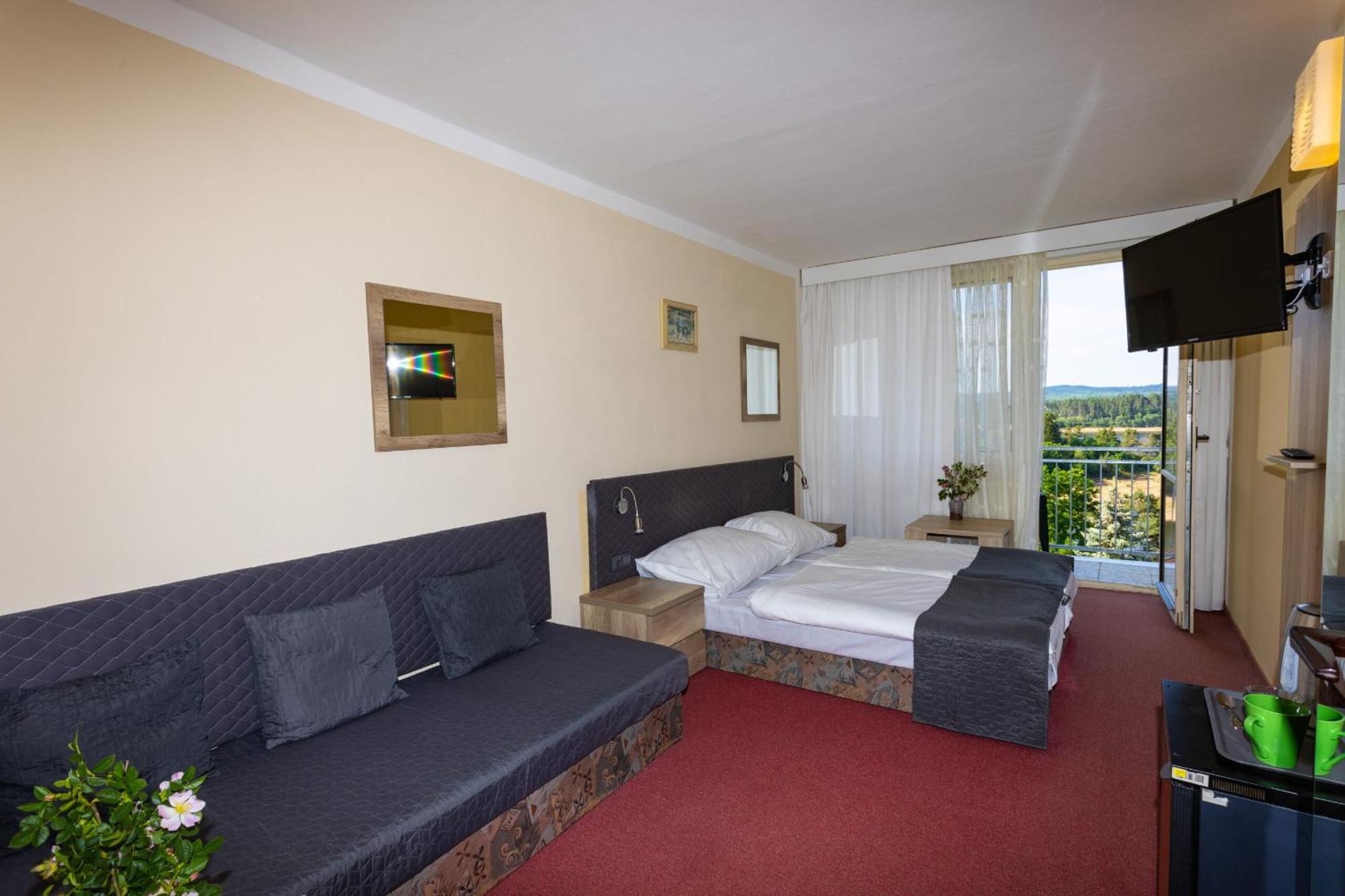 Panorama Orlik Hotell Klucenice Eksteriør bilde