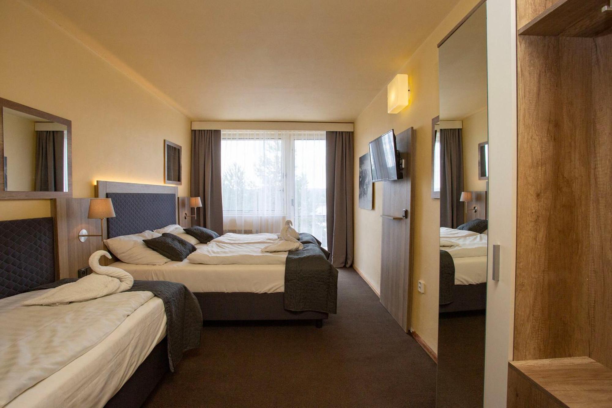Panorama Orlik Hotell Klucenice Eksteriør bilde